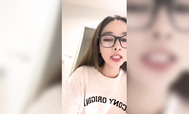 Jamuan visual 20 jam seorang gadis kecergasan yang tampan dengan punggung dan pic yang gagah (3)