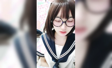 The second generation of high-color school girls is the eye of the mother (5)