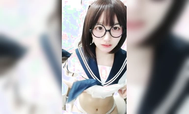 The second generation of high-color school girls is the eye of the mother (5)