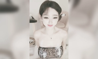極品尤物超完美正妹 天使臉孔魔鬼身材