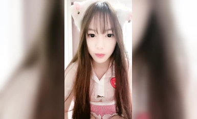 Lele sister] full exposed face wearing sexy erotic clothing to tempt wolf friends, listen to the command show live, pouting ass harassment, own keying pussy moaning expression good harassment!