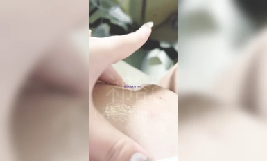 큰 분홍색 얼굴에 희귀한 하얀 호랑이 빵과 뚱뚱한 뚱보를 가진 젊고 재능있는 트위터가 자위하고 쓰다듬고 있습니다!