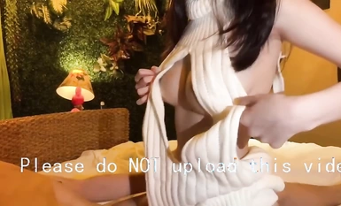 2022-03-17 02年露背毛衣騷母狗的叫醒服務。