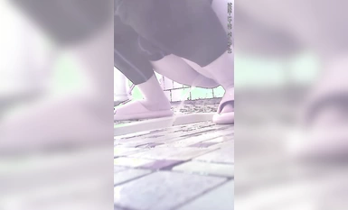 厕所偷拍(2)