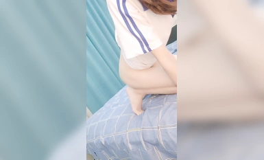 超粉嫩尤物妹子 怡崽打瞌睡 (1)