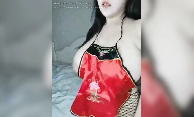 大乳房