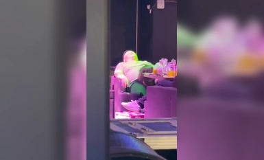 阿胖肯定很有钱，不然不会遇到一个会这么爱他牛子的女生