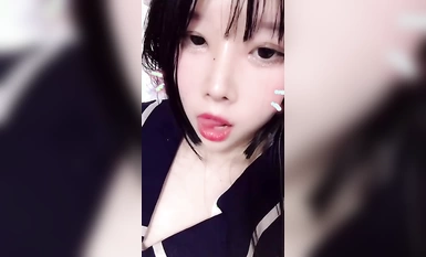 음란 한 네티즌에게 유혹을 받아 아버지에게 전화를 걸었습니다.