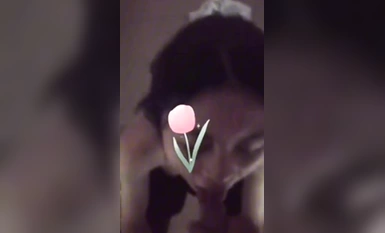 Gadis Malaysia mendapat air mani muka di seluruh mukanya