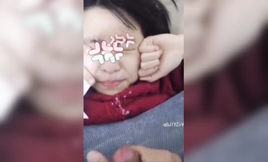 Gadis Malaysia mendapat air mani muka di seluruh mukanya