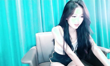 新合集~百擼不厭【不純學妹_lucy_1811】魔鬼中的天使~絲襪美腿~漏奶揉逼~道具自慰 (40)