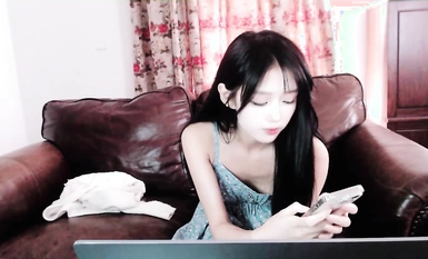 新合集~百擼不厭【不純學妹_lucy_1811】魔鬼中的天使~絲襪美腿~漏奶揉逼~道具自慰 (14)