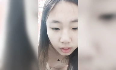 แผนกดนตรี สาวบริสุทธิ์ใส่แว่นและแต่งตัว (6)