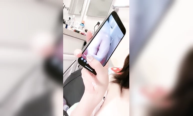 全網第一嫩穴女神回歸【王動物_馬裡布】溫州網紅女神~頂級身材~絕美粉逼~道具抽插  (31)