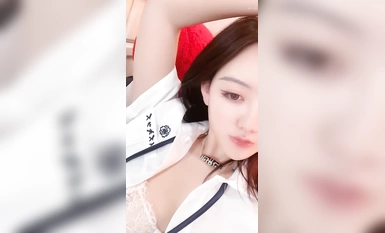 全網第一嫩穴女神回歸【王動物_馬裡布】溫州網紅女神~頂級身材~絕美粉逼~道具抽插 (23)