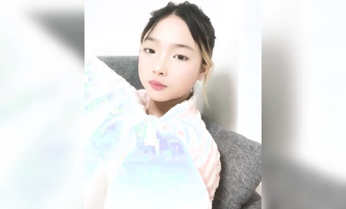 灌醉18歲的學生妹【小乖7】幾瓶啤酒就喝醉了，被操了，嬌喘喊著快快快，清新小妹子被瘋狂蹂躪 (6)