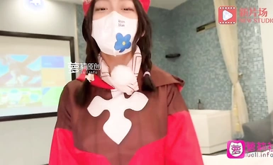 可愛小女友OCS【淳兒】清純性感女船長被內射，肉嘟嘟可愛粉嫩白虎小穴主動坐到大肉棒上騎乘榨汁，長得越乖玩的越嗨