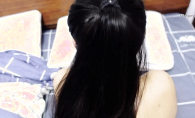 "Xin lỗi, đây có phải là lần đầu tiên bạn đóng phim khiêu dâm không?" Lời thoại rõ ràng hài hước và dâm dục. Bậc thầy PUA [Hucai] hẹn gặp trực tuyến với một cô gái đeo kính tương phản, trong sáng và mạnh mẽ. Cô ấy có quan hệ tình dục mà không có. một chiếc bao cao su và hét lên rằng cảm giác thật tuyệt. Bức tranh gốc độ phân giải cao 1080P.