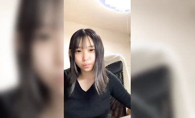[Sembang langsung tanpa penapis] Kita! Rakam dengan telefon pintar anda! Loli yang sah! Seorang gadis amatur berkulit putih sedang bersembang yang menanggalkan pakaiannya serta-merta dari rumah! Anggaran D cup payudara cantik & rambut kemaluan nipis s