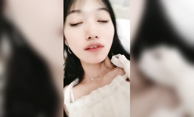 20小時重磅核彈 校花女神【蔡蔡仙女】全裸沐浴，小逼逼一直流水，來一段抖音風舞蹈，脫光的版本，屌炸了！ (4)