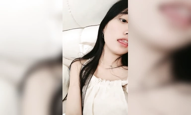 20小時重磅核彈 校花女神【蔡蔡仙女】全裸沐浴，小逼逼一直流水，來一段抖音風舞蹈，脫光的版本，屌炸了！ (4)