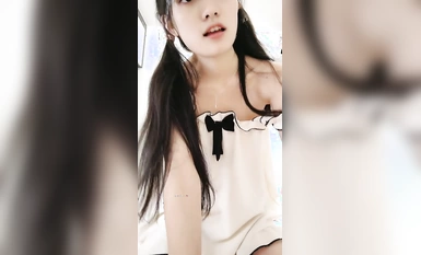 20 giờ nữ thần sắc đẹp trường học bom tấn [Cai Cai Fairy] tắm khỏa thân hoàn toàn, âm hộ nhỏ giọt nước, cô ấy thực hiện một điệu nhảy kiểu Douyin, lột đồ và con cặc của cô ấy phát nổ! (6)