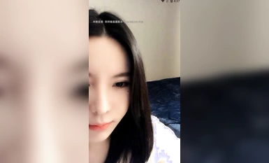可愛いだけでなく、素晴らしいボディを持つ彼女は女神でもある。