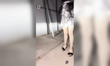 極品美少女【狐九兒】夜晚駕車戶外車震！下車引擎蓋上操，後坐騎乘位插嫩穴，上上下下套弄，很是刺激嬌喘呻吟