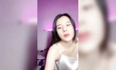 Cuối năm có nhiều sản phẩm tuyệt vời, lại thêm một cô gái xinh đẹp [thư ký nhỏ] nữa là sự kết hợp giữa Vương Tổ Tiên và Dương Mịch. Không có chút xuất hiện nào, cô ấy cởi quần áo rất suôn sẻ. trực tiếp!