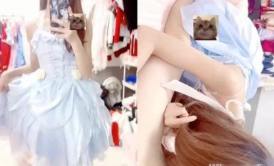 淫欲反差美少女【Lt774523412】萌萌的外表下是个小骚货，无比软糯性感下面粉嫩嫩的，高潮时忍不住勾起小脚丫，又骚又可爱