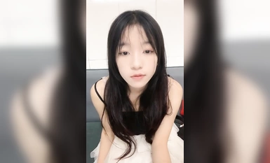 重磅新人！顶级校花来了【小牙刷】这么漂亮的大奶子，今年看到过最好看的，男人梦想的身材，完美内射！ (3)