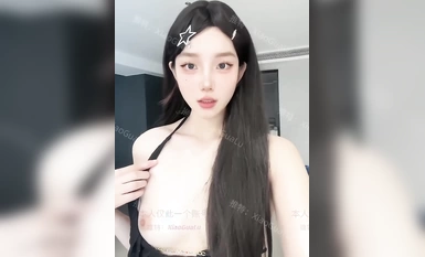 12 월 말 슈퍼 달콤한 순수 소녀 여신 [샤오과 루], 최신 고가의 VIP 작품, 슬림 한 몸매 매우 맛있는 부드러운 구멍, 연예계에서이 액면가는 제대로 C 위치에 서 있습니다!