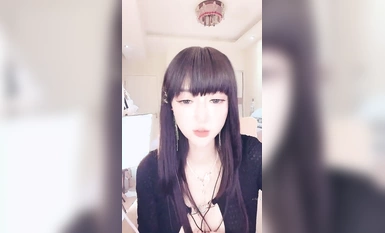 สาวงามขายาวถุงน่องดำเจ้าแม่หัวเป่าจีผู้น่าสงสาร (1)