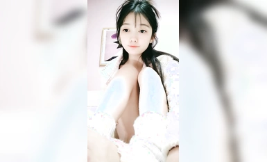 校花級別推薦~粉嫩美少女【妮妮愛吃肉】下海撈錢~各種自慰直播合集 (13)