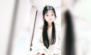校花級別推薦~粉嫩美少女【妮妮愛吃肉】下海撈錢~各種自慰直播合集 (16)