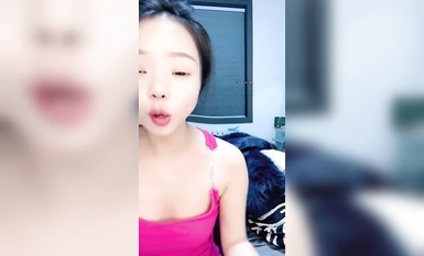 大眼長腿尤物妹子 美美 (1)