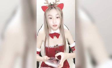 校花學妹！【你的初戀6】顏值逆天~超級粉嫩小b~全裸特寫 (14)