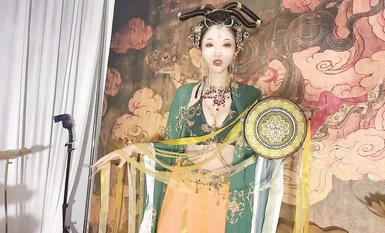 超爆款推特女神『鈦合金TiTi』最新內部私拍_極品玉妃旗袍_爆乳近景_露點露臉(3)