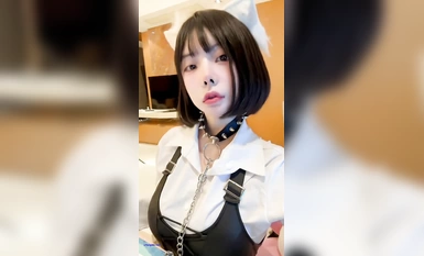 抖音清純小美女【向碌肉丸】大尺度定製私拍騷舞