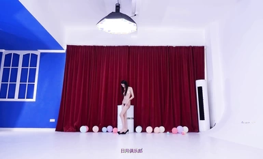 vũ công trung quốc dễ thương