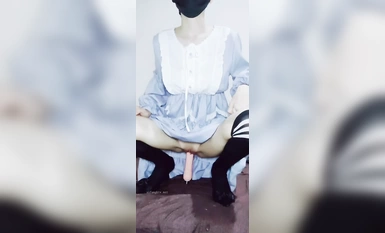 最新の2024トッププッシュ！新顔ツイッタートップBキングのデビューがピーク、人薄乳サイズ魔女【Timmy】カスタムプライベート撮影③、ヌードダンストップ股間、小道具Ziweiコンドーム飛び出さない体内撮影集(4)