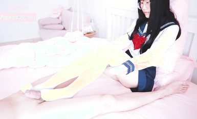 lo girl white silk footjob [AsamiSusu Susu] Ang batang babae na may salamin ay may cute na pink na paa na may puting sutla, ang cute at pinong paa ng sanggol ay nakasuot ng medyas upang bigyan ang kanyang kapatid ng footjob, upang maramdaman niya ang kasi