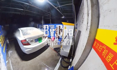 重磅2024新年大禮包！戶外極限挑戰天花板，推特紅人【查小理-吳晗】洗車 住廣州金鉑壹號