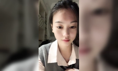 半糖【露儿妹妹】校花级可爱女神：超美身材展示凸点，制服扒衣露奶，翘臀诱惑（3）