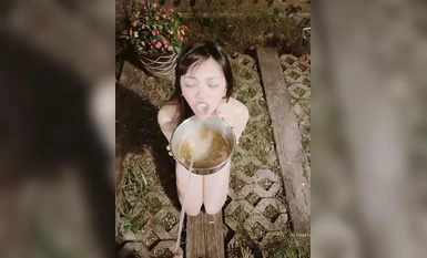 [Đào tạo loli tốt nhất] Lolita giỏi nhất huấn luyện con điếm nhỏ đĩ "Fang Xueer" bằng nhiều SM quy mô lớn khác nhau, buộc cô ấy phải tiết lộ những lời lẽ tục tĩu, uống nước tiểu và xâm nhập một cách thô bạo (1)