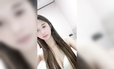 人気女神が襲来、スターの顔面値美女【広州大学生】の美しい正面凸面背面湾曲、写真から抜け出た穴から白い果肉がとても衝撃的(6)