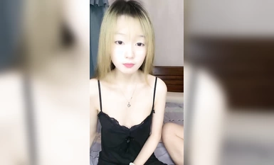 極品長腿學妹 小姨的春天  (5)