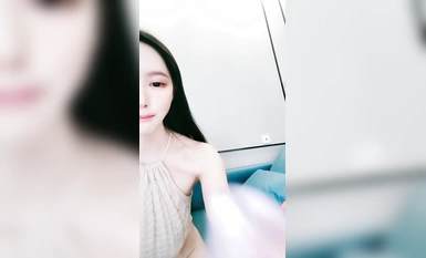 绿播转黄网红女神！白皙皮肤超高颜值！