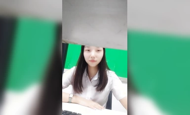 OL主播@陳住氣(李一茶)戴著跳蛋上班摸魚尺度福利秀 (6)