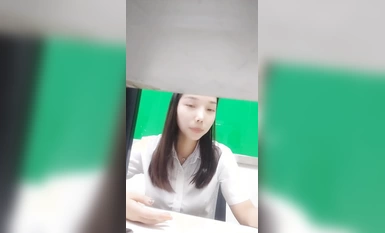 OL主播@陳住氣(李一茶)戴著跳蛋上班摸魚尺度福利秀 (6)